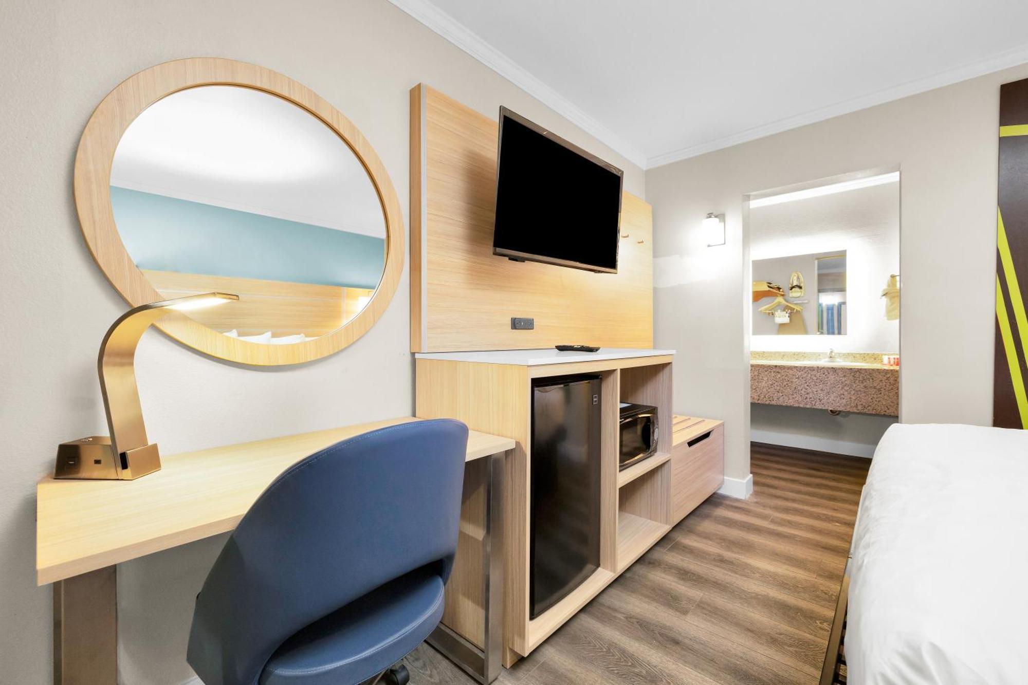 Surestay By Best Western Marina District